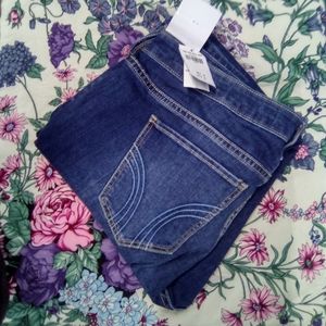 Hollister NWT 32 x 32 low rise super skinny jeans